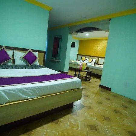 Готель Ooty Vpr Residency Екстер'єр фото