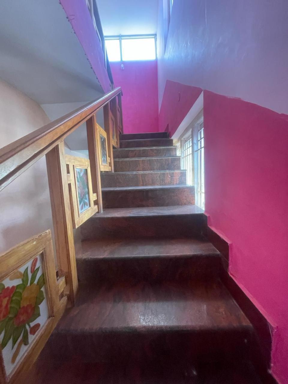 Готель Ooty Vpr Residency Екстер'єр фото