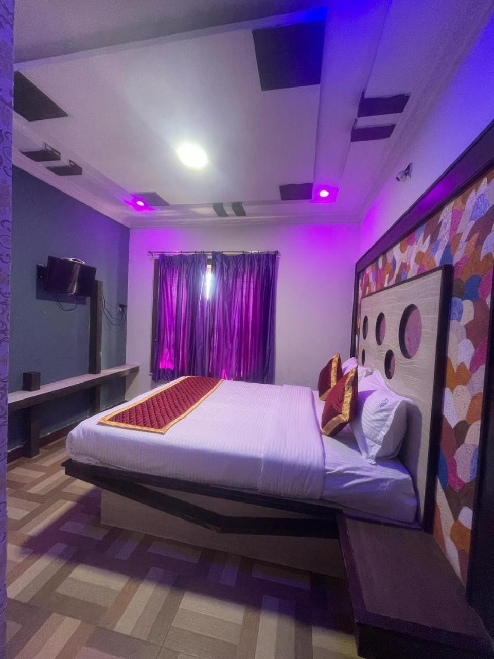 Готель Ooty Vpr Residency Екстер'єр фото