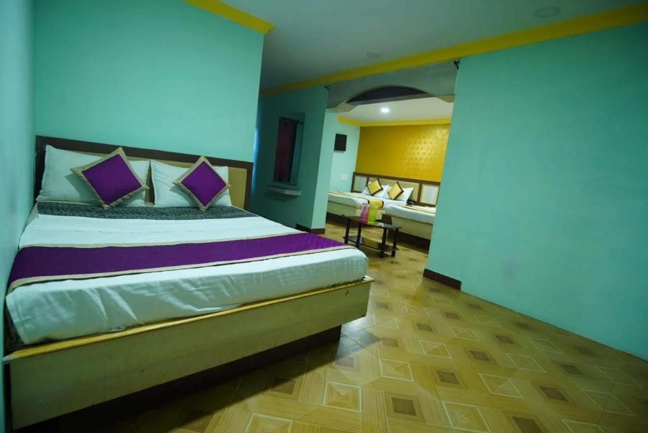 Готель Ooty Vpr Residency Екстер'єр фото