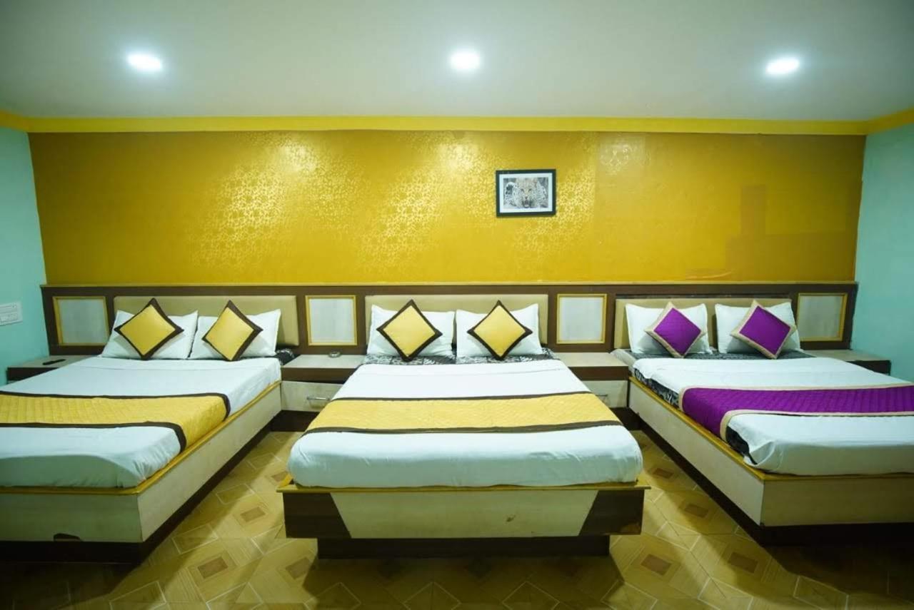 Готель Ooty Vpr Residency Екстер'єр фото