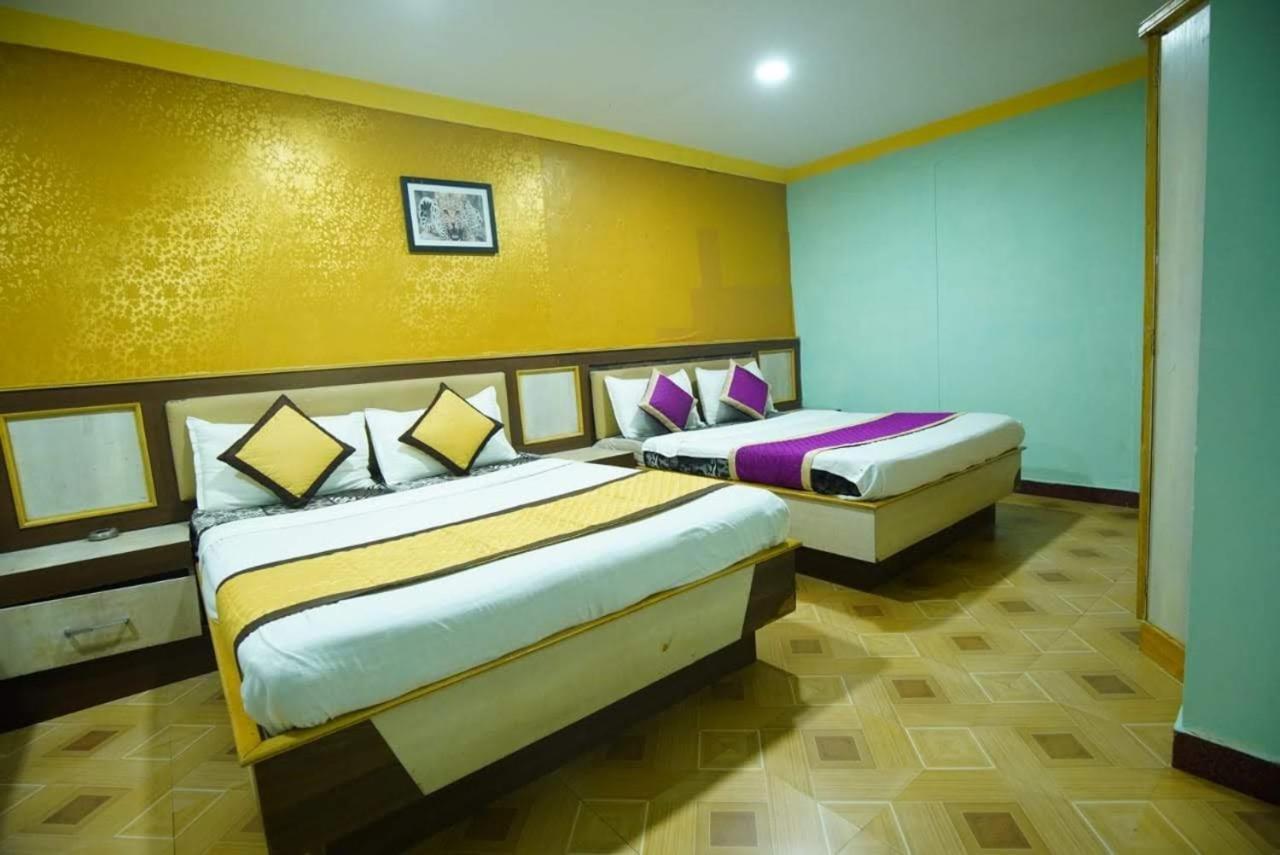 Готель Ooty Vpr Residency Екстер'єр фото