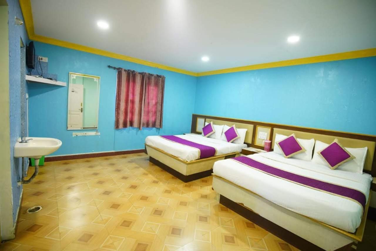 Готель Ooty Vpr Residency Екстер'єр фото
