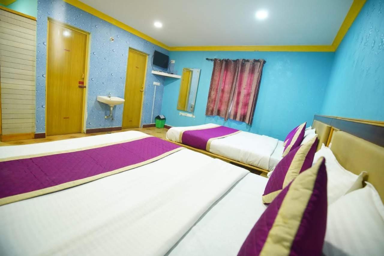 Готель Ooty Vpr Residency Екстер'єр фото